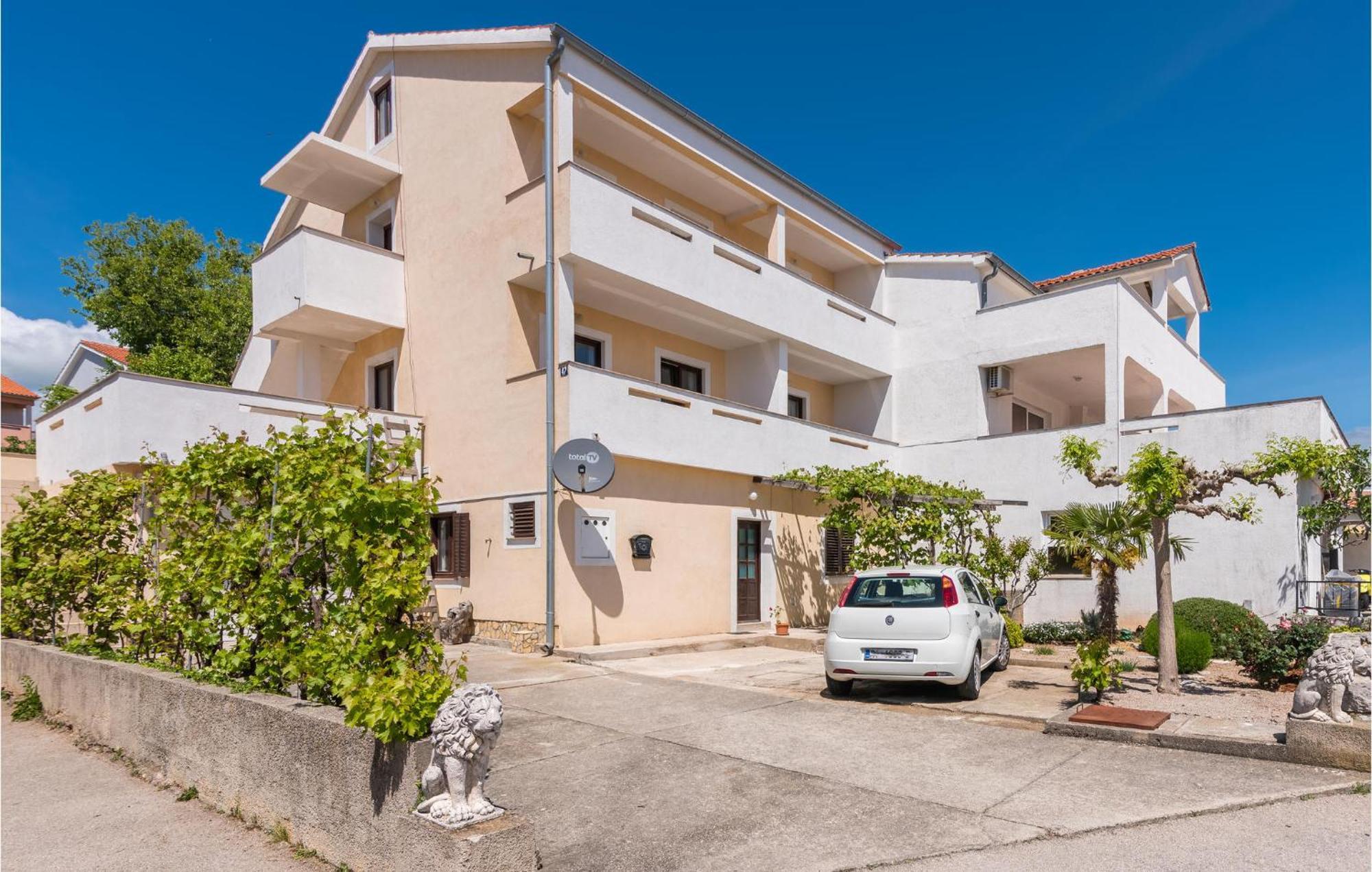 Gorgeous Apartment In Krk With Wifi Krk Town Extérieur photo